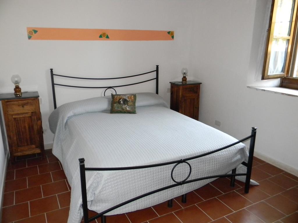 Agriturismo Podere La Selva Βίλα Serre Di Rapolano Δωμάτιο φωτογραφία